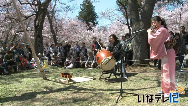 桜の下　篠笛と和太鼓の演奏会