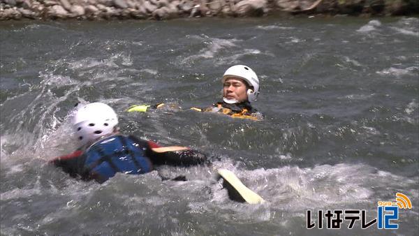 天竜川で水防救助訓練