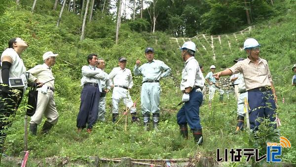 伊那市西春近諏訪形の貝付沢　住民の取り組みを視察