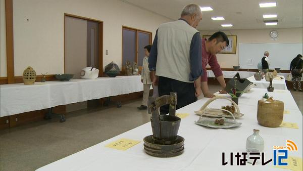 箕輪陶芸研究会　展示会