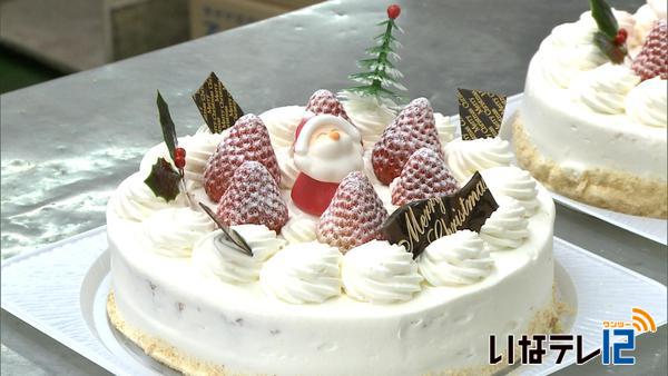 クリスマスケーキづくり大詰め