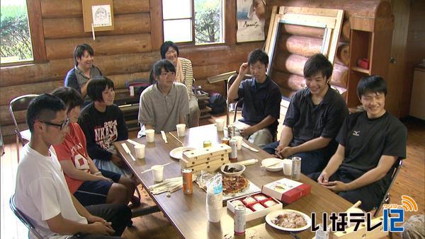 上農生と信大生が子供向けに森林保全を発信