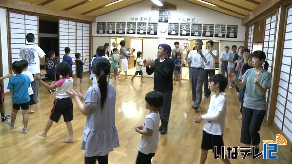 高遠町勝間の歌と踊り　子どもに伝承