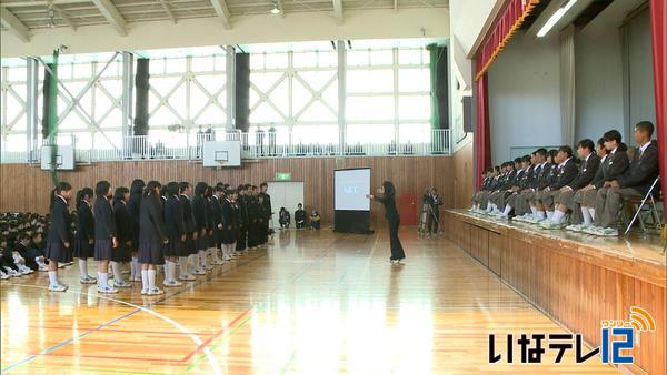 東部中と高砂中が歌などで交流