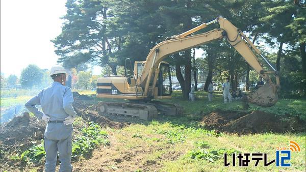 上農生が重機の操作学ぶ