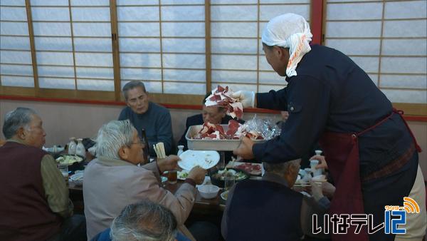 熊肉猪肉食べ放題　山のめぐみに感謝