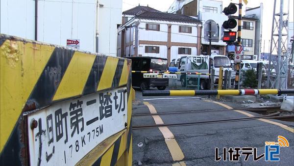 JR飯田線　踏切の遮断機故障で渋滞　