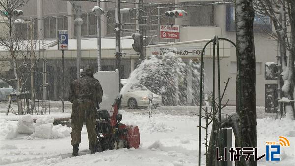 伊那地域も大雪　生活に影響