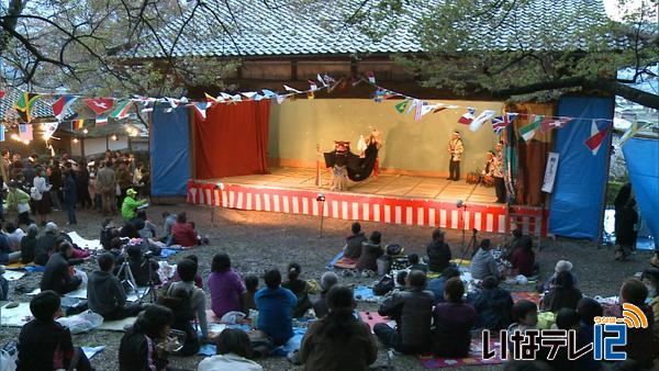 東春近田原の白山社で例祭　演芸奉納