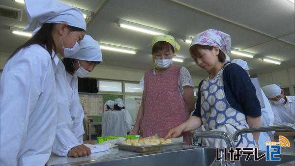 東部中２年組アマランサスパン作り