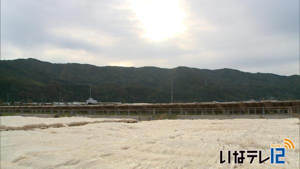 今シーズン初の氷点下　東春近で寒天づくり