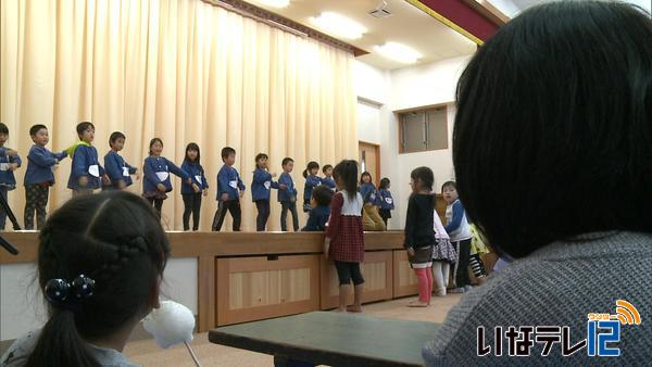 田畑区民祭　子ども達が歌やおどりを披露