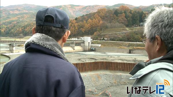 美和ダムの堆砂施設を視察
