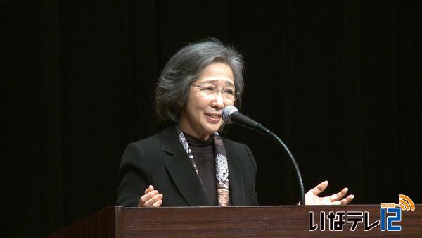 金澤翔子さんの母・泰子さん講演