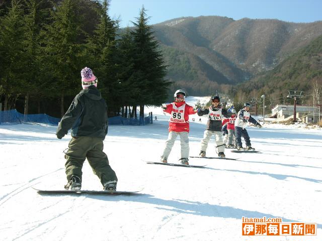 富県小3縲・年生　スキー・スノボ上達目指して