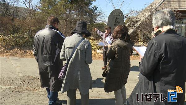 杖突峠の「大同桜之碑」　見学