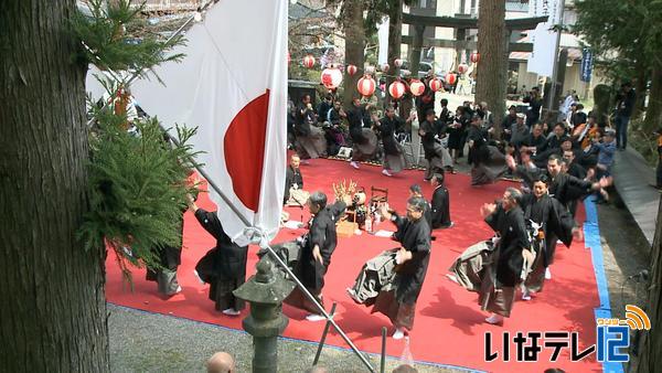 山寺に伝わる奇祭　やきもち踊り