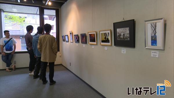 高校生・大学生・社会人が合同写真展