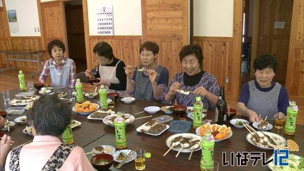 下小沢あかりの会　五平餅など味わう