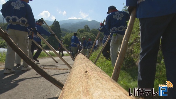 南福地御柱祭　山出し