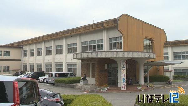 伊那養護学校でどんぐりまつり