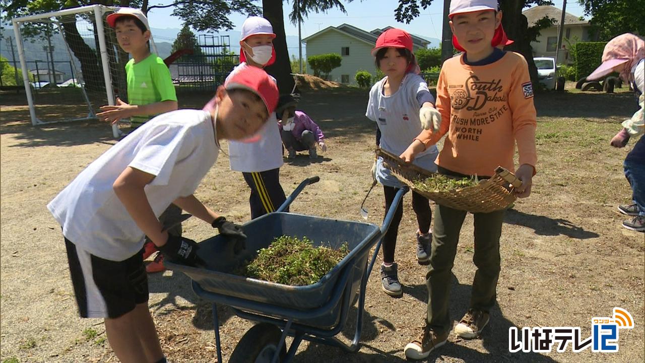 西春近南小学校　地域の人と交流