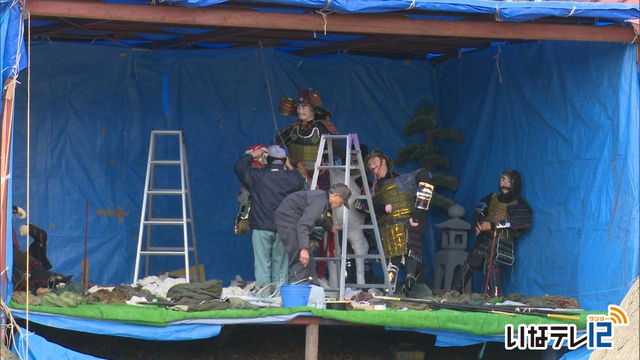 南宮神社で山車飾制作