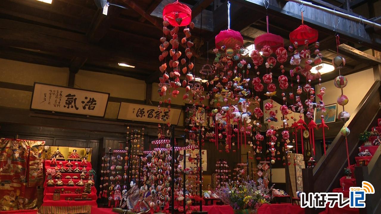 旧井澤家住宅でひな祭り