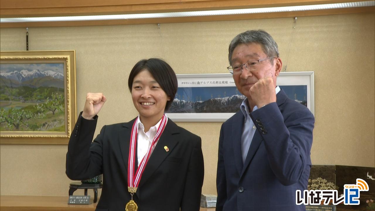 伊那出身の神林さん（山学4年）　大学女子ソフトボール優勝報告