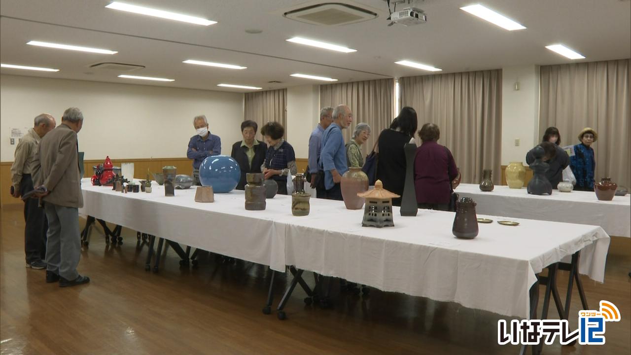 箕輪陶芸研究会　第３０回陶芸展