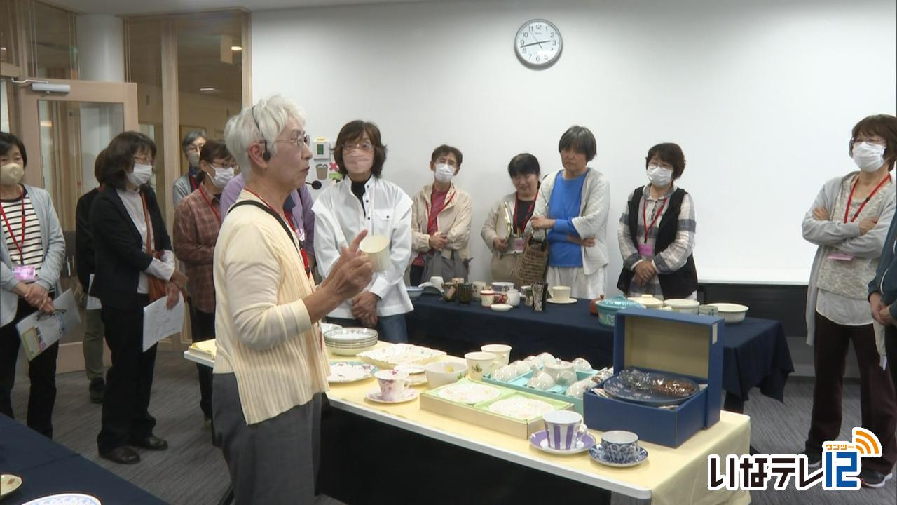 箕輪町食器リサイクルの会　選別学習