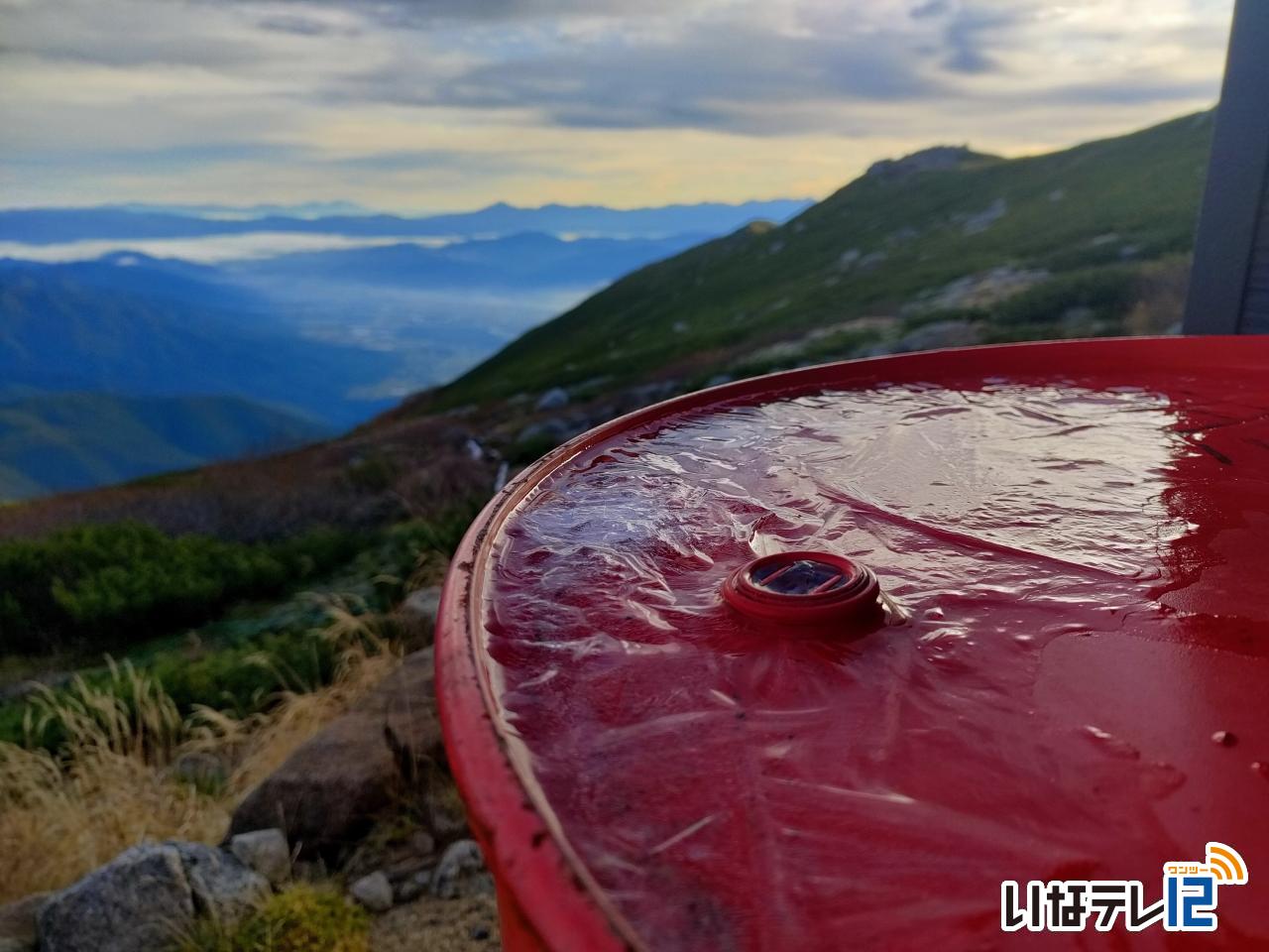 西駒山荘で初氷