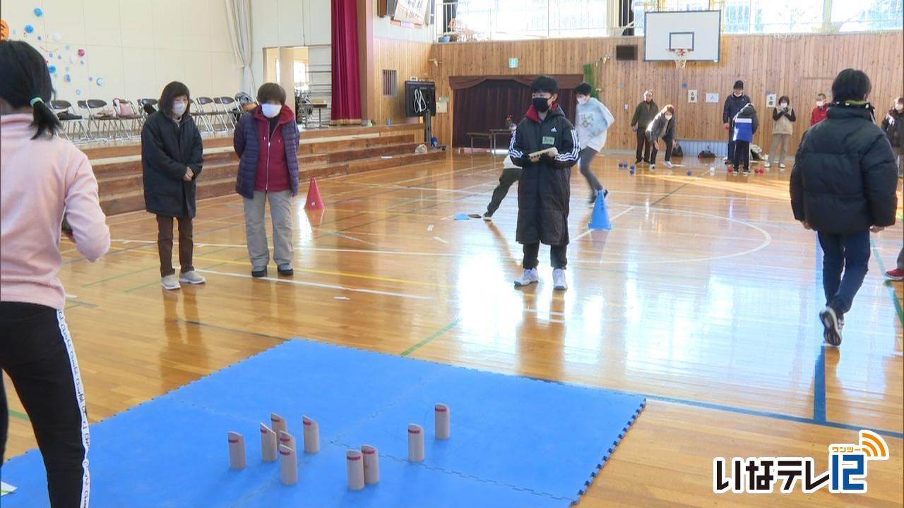 西春近南小6年地域住民を招いて交流会