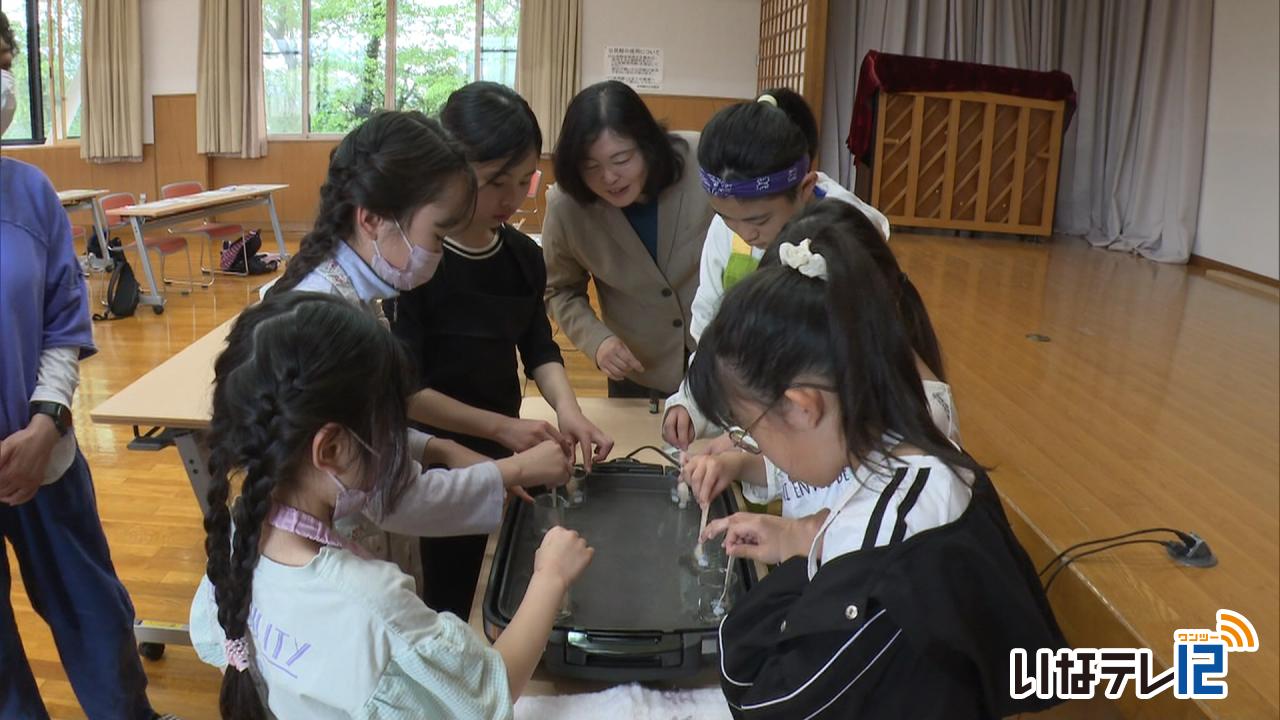 母の日前に 子どもたちがハンドクリームづくり