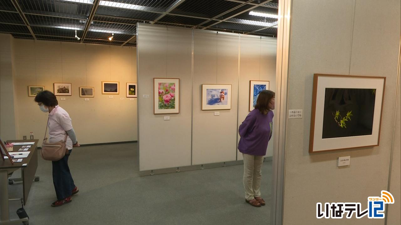 ひらめき写真クラブ　活動５年目で初の写真展