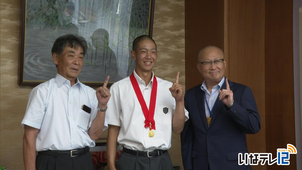 松商学園のエース　加藤さんが甲子園での活躍誓う