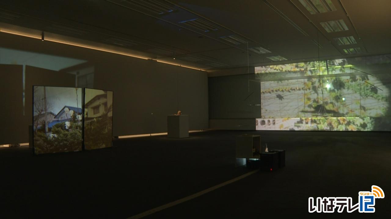 県内若手作家３人の公募個展