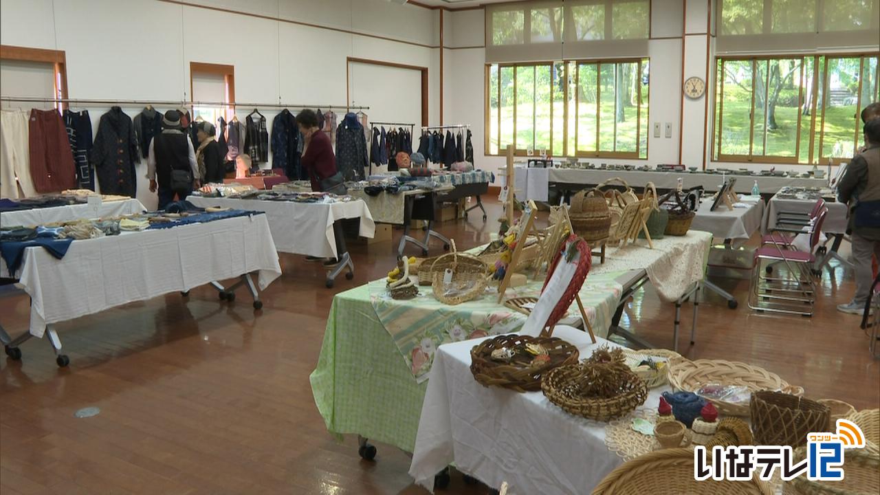 いなはんづ会　秋の手づくり展