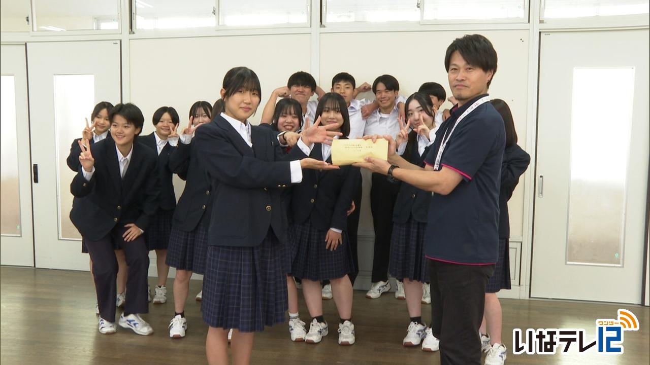 東部中　祭り売上１７万　社協に寄付