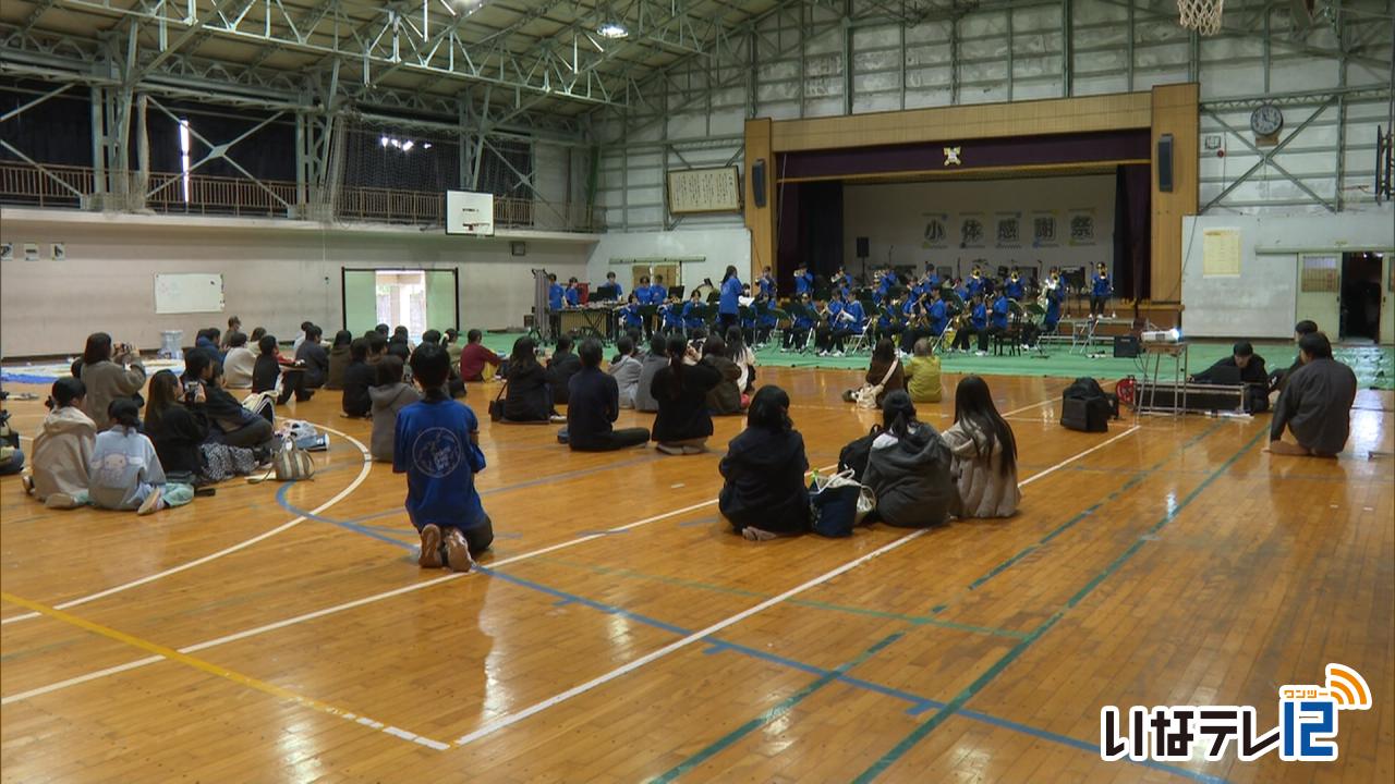 伊那北高校　小体感謝祭で体育館に別れ