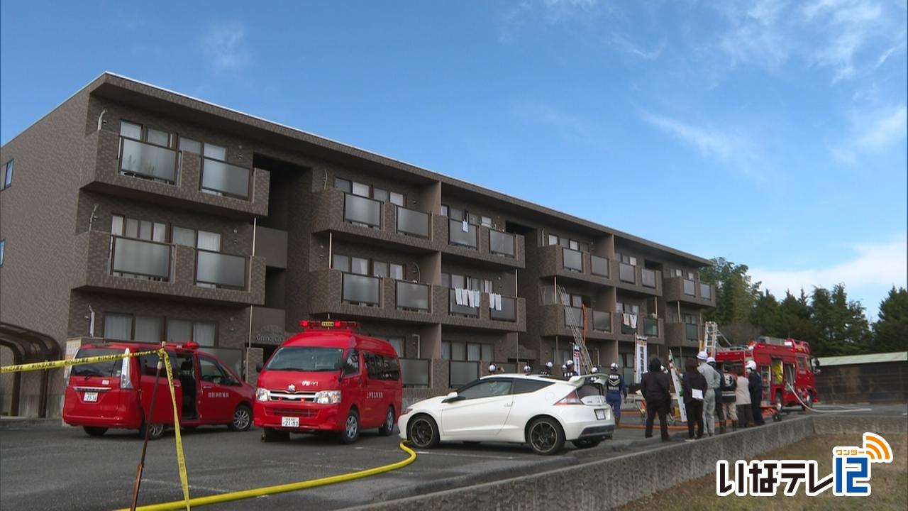 箕輪町木下のアパートで火事