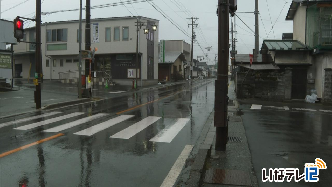 箕輪町木下で事故　女性が大けが