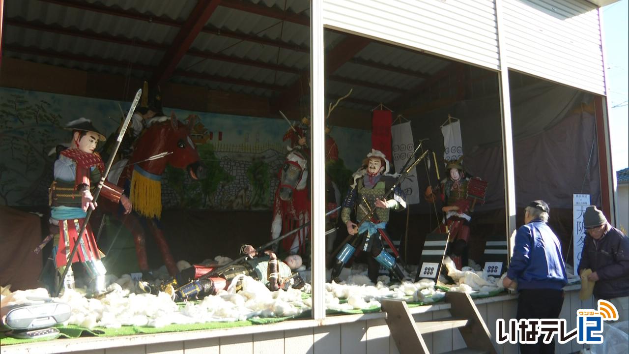 箕輪南宮神社 山車飾り制作進む