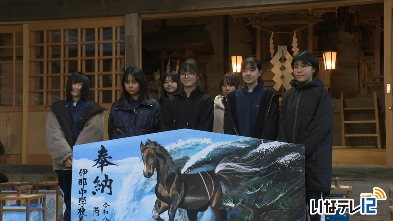 春日神社 中学生製作の絵馬奉納