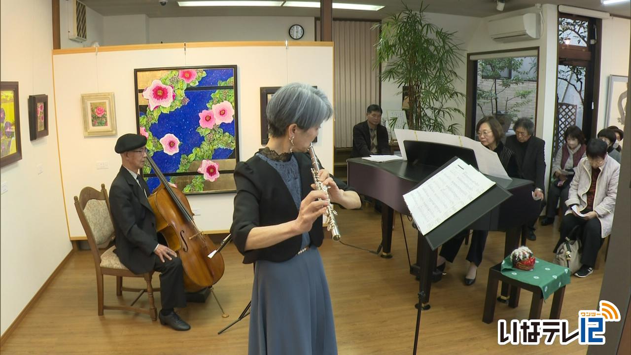 アートギャラリーミヤマでコンサート