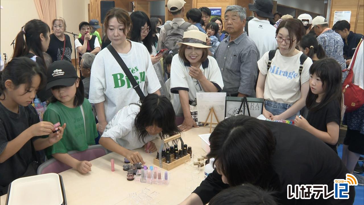 地元事業者が出店 商工フェア