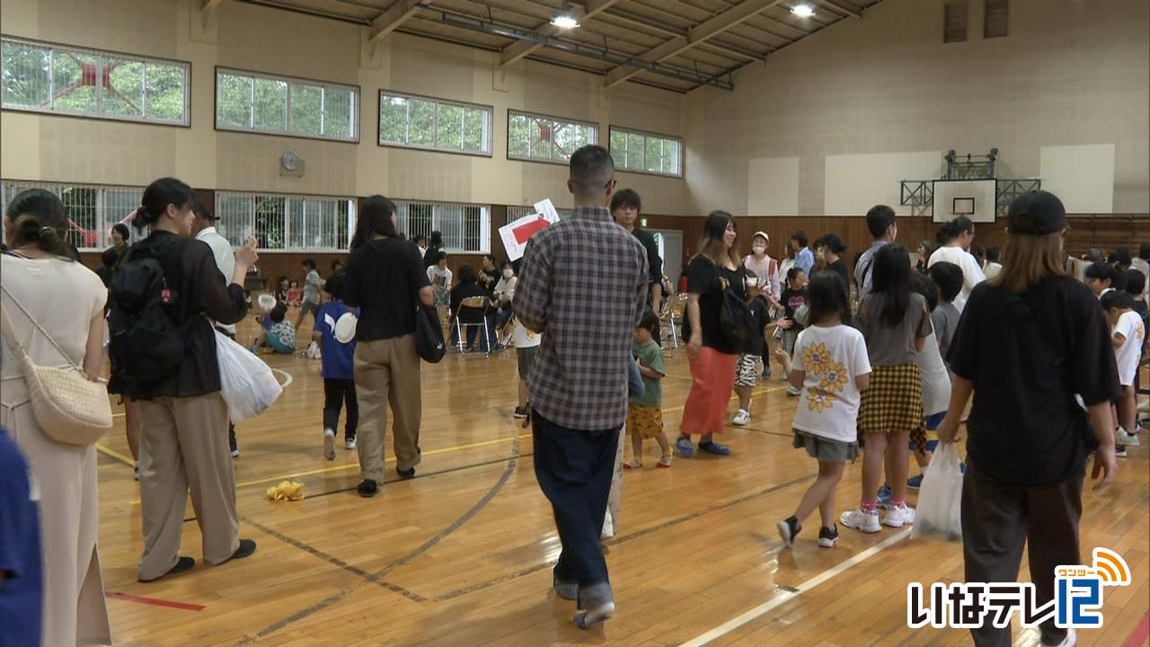総合学習の成果を発表 伊那小フェス