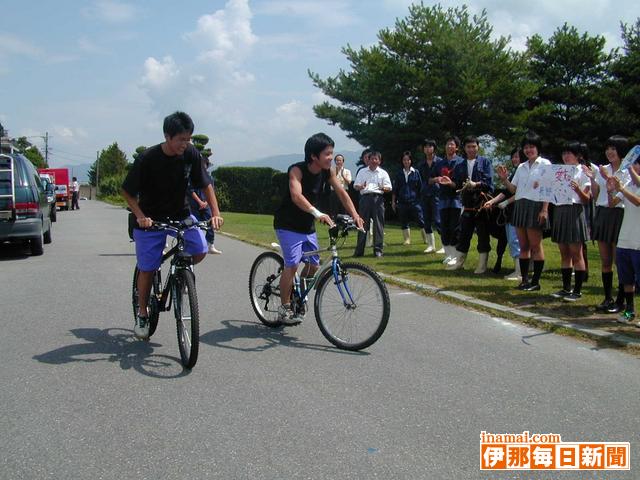 愛知県の三谷水産高校が上農から自転車で母校を目指す